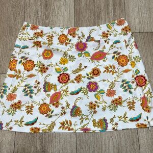 EUC Jude Connally Floral Golf /Tennis. Skort Sz M EUC W32” L15”